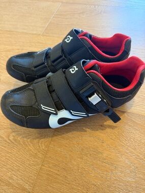 Kids Black and Red Cycling Shoes